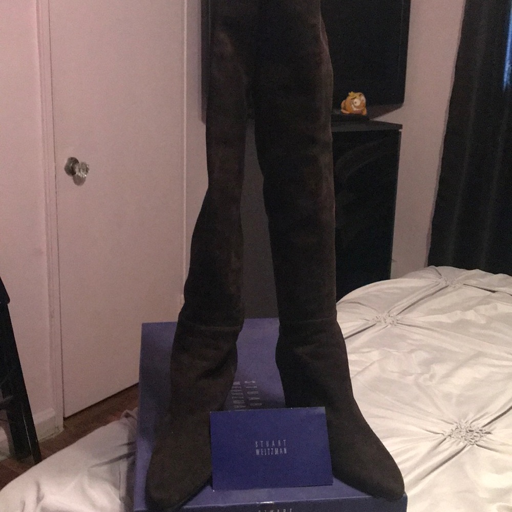 Stuart Weitzman Over The Knee Boots . Chocolate